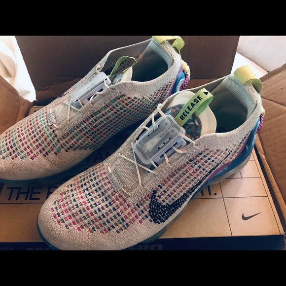 COPY - Nike Air Vapor Max shoes size 7 women’s - Picture 5 of 7